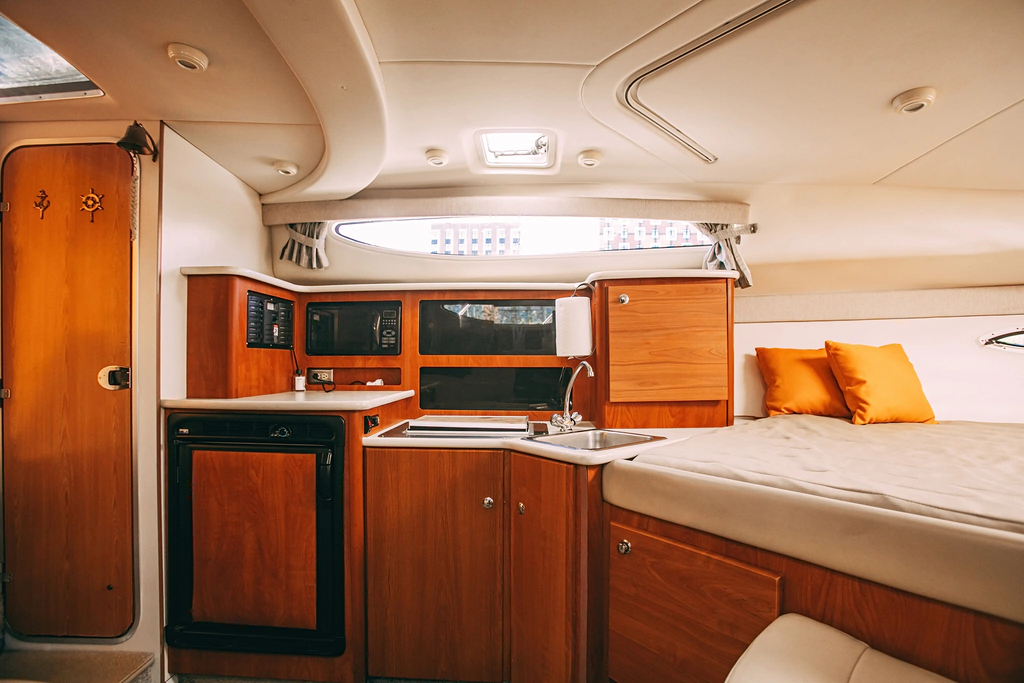 Катер Bayliner 305 «Дыхание ветра»